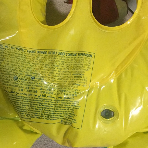 Frogged floating device for upcoming dinner or vacation - Picture 7 of 12